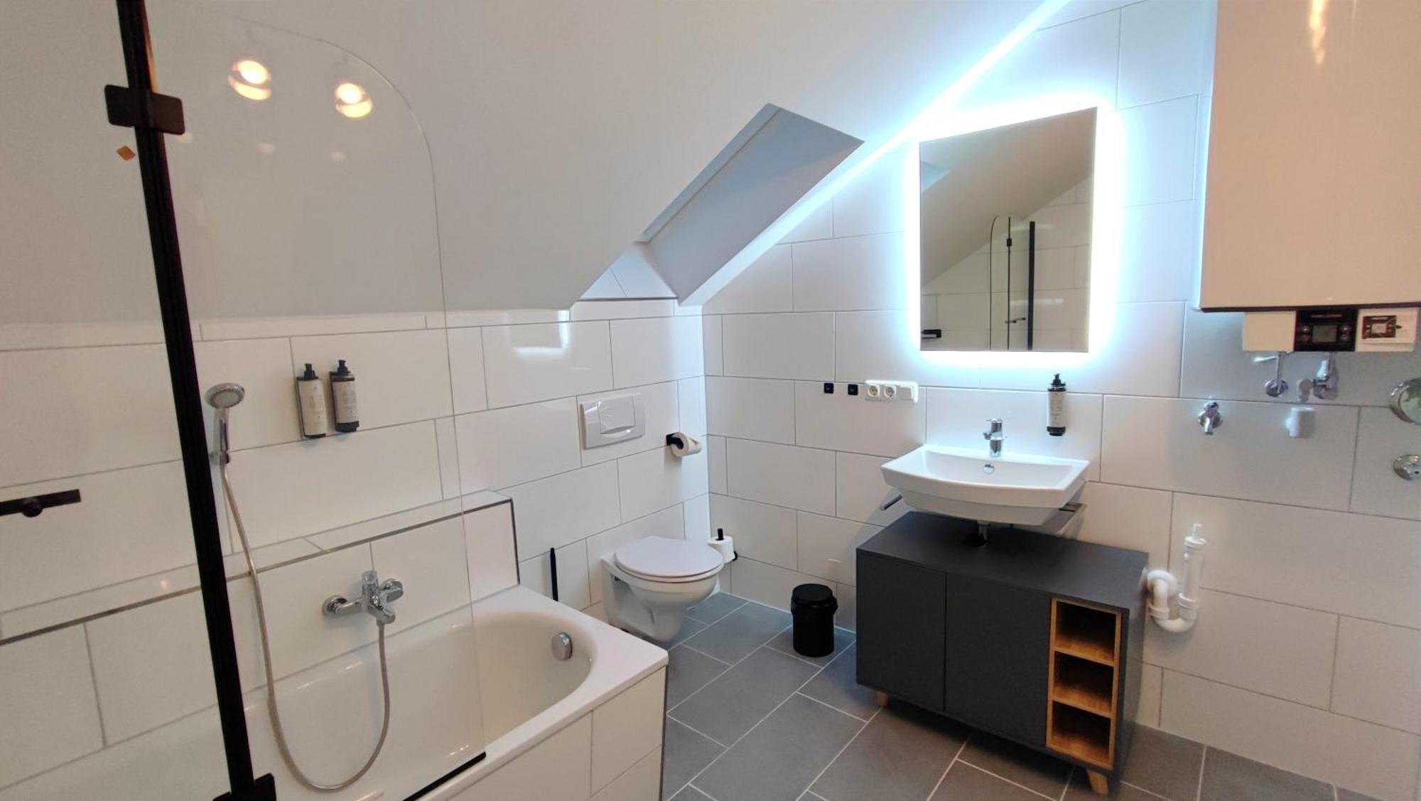 Moosburg an der Isar Homely Stay - Urban Oasis Apartments מראה חיצוני תמונה