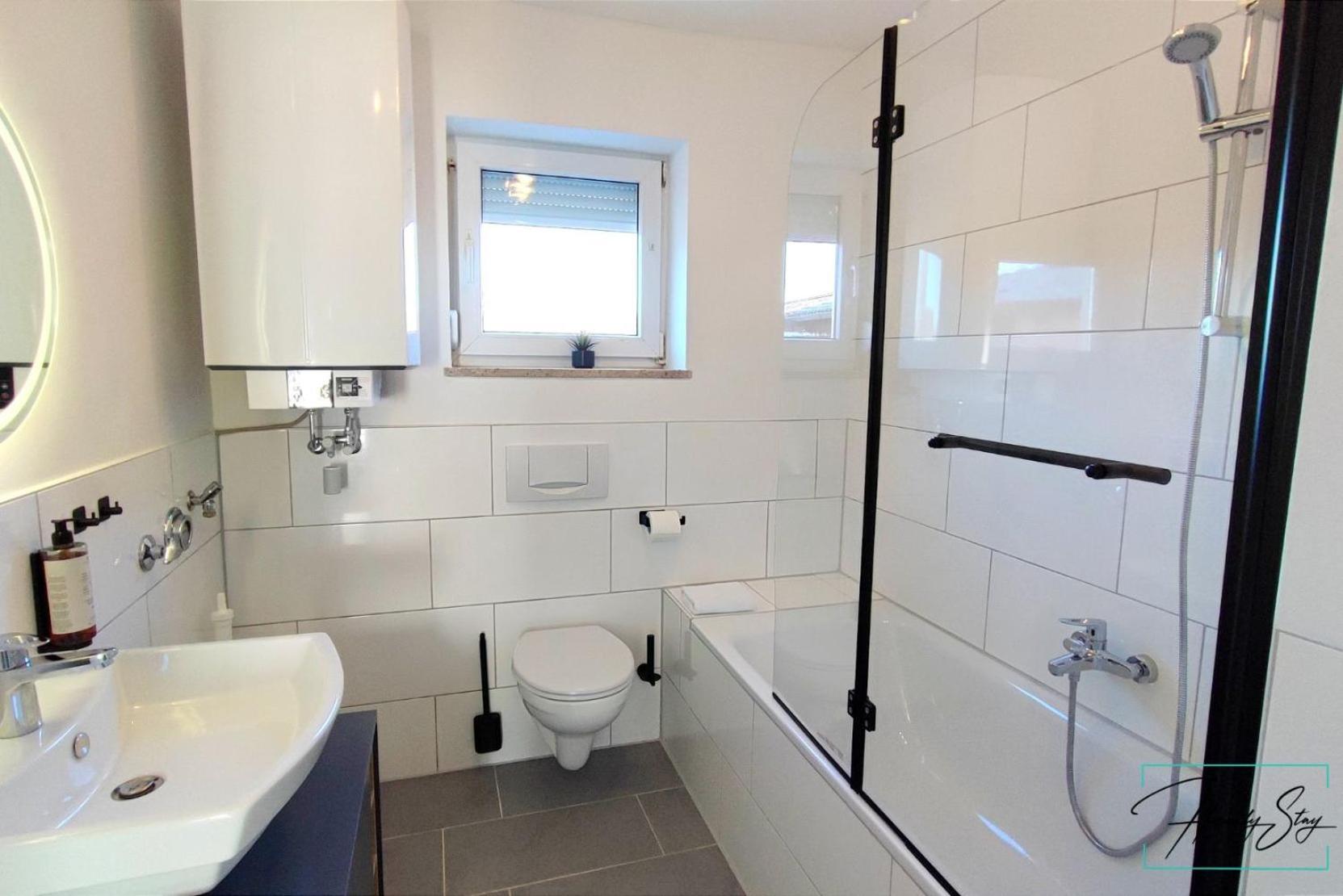 Moosburg an der Isar Homely Stay - Urban Oasis Apartments מראה חיצוני תמונה